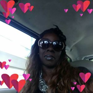 Meet your Posher, Valerie